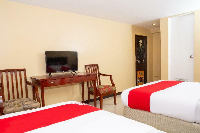 Oyo 133 Jazzy James Country Hotel 2 Davao Экстерьер фото